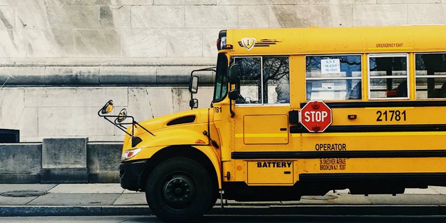 Bus Sekolah Disulap Jadi HotSpot untuk Murid Belajar Online