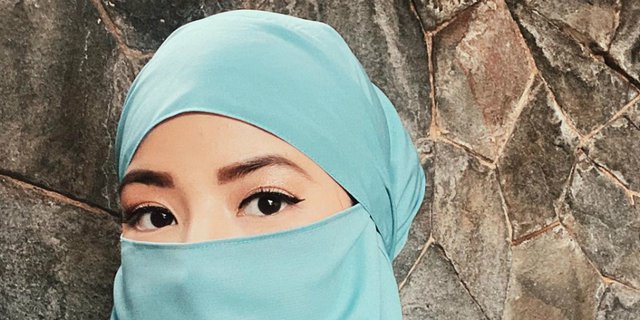 Natasha Rizky Bercadar, Tampil Menawan Pakai French Khimar