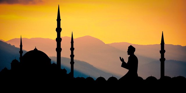 5 Amalan Yang Dianjurkan Untuk Meraih Malam Lailatul Qadar Dream Co Id