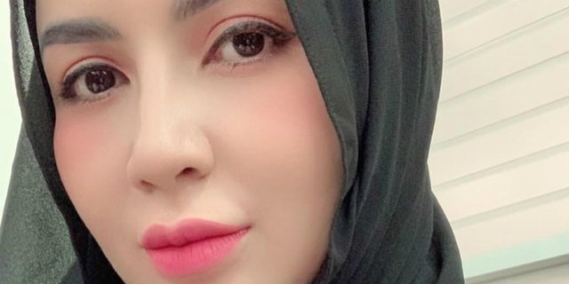 Mantap Berhijrah, Intip Gaya Hijab Five Fi yang Modis  Dream.co.id