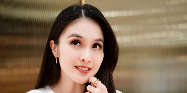 Lihat Aksi Sandra Dewi Pertama Kali Masak dan Tak Tahu Cara Nyalakan Kompor