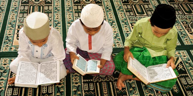 Bentuk Karakter Anak dengan Meniru Sifat Teladan Rasul