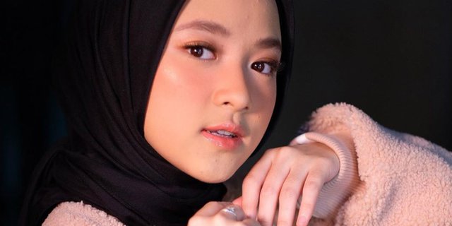 Makeup Serba Pink, Manisnya Nissa Sabyan Bikin Meleleh