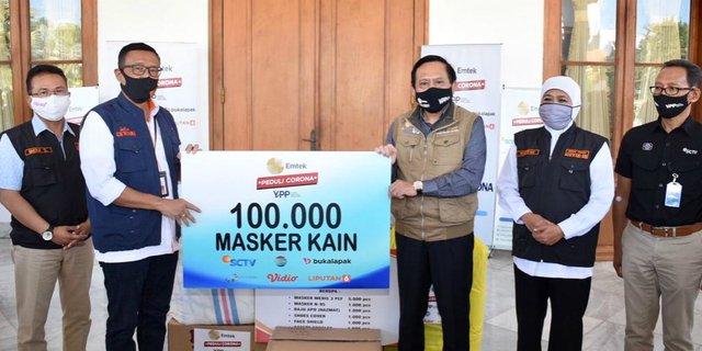 Emtek Peduli Corona Serahkan Bantuan APD ke Pemprov Jawa Timur