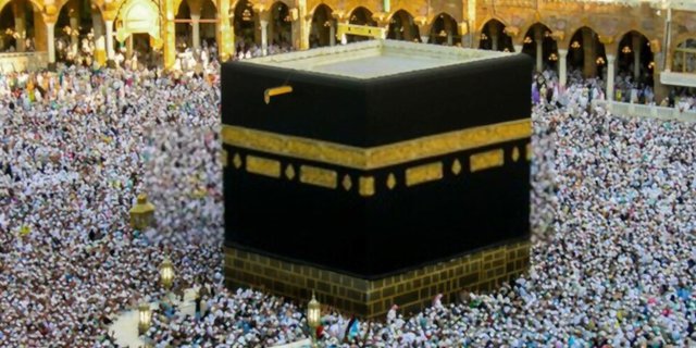 Batal ke Mekah Tahun Ini, Pria Ini Sumbangkan Tabungan Haji untuk Kaum Miskin