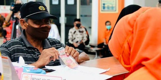 Subsidi Gaji Rp2,4 Juta Akan Ditransfer Hari Ini, Cek Rekening Segera!