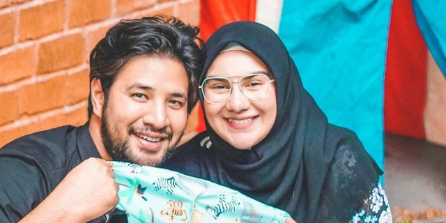 Pamer Foto USG, Penamakan Hidung Janin Irish Bella Jadi Sorotan