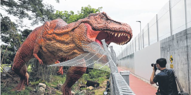 Bersepeda di Jalur Baru Menuju Bandara Changi Bakal Disapa Dinosaurus