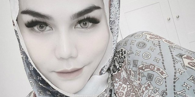 Resmi Mualaf, Potret Cantik DJ Katty Butterfly Berbalut Hijab Modis