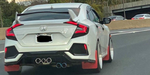 Wow! Honda Civic Type R Ini Punya 5 Knalpot