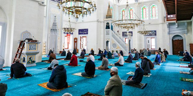 Akhirnya Uea Gelar Sholat Jumat Perdana Di Masa Pandemi Dream Co Id