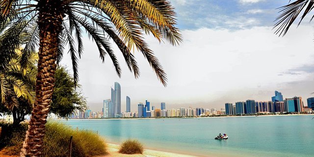 Kerja WFH Sambil Liburan di Abu Dhabi, Berminat?