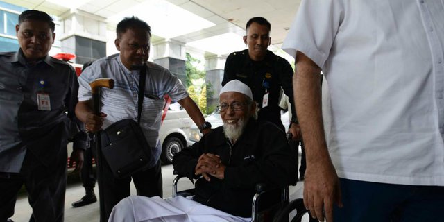 Abu Bakar Ba'asyir Dirawat di RSCM