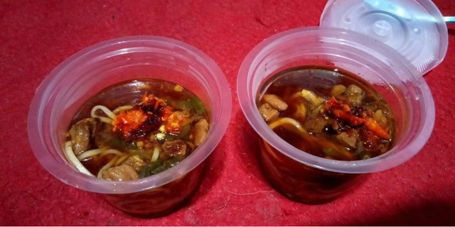 Ada Mie Ayam dalam Cup Harganya Hanya Rp2 Ribu