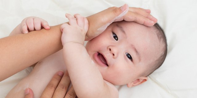 Efek Positif Aroma Moodscent dan Sentuhan Pada Bayi