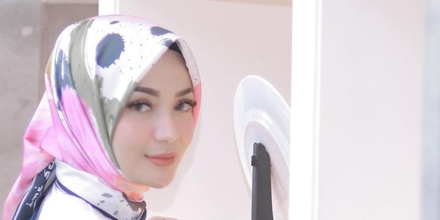 Imel Putri, Mantan dari Suami Zaski Gotik, Curhat Utang sampai Nafkah Anak