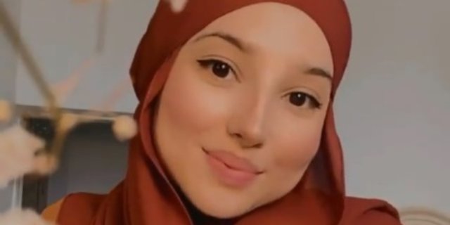 Tutorial Gaya Hijab Bandana-look, Praktis Pakai Pashmina