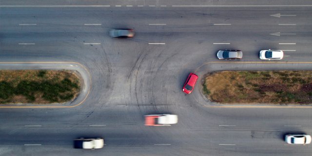 Sering Disepelekan, Begini Cara Putar Balik Mobil yang Benar dan Aman