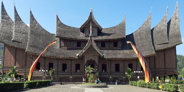 Berwisata Seru di Ranah Minang Lewat Tur Virtual