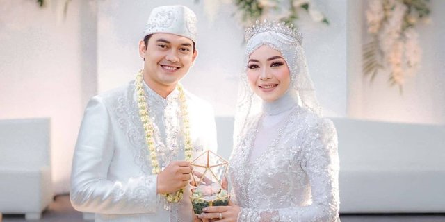 Kreasi Hijab Novia Giana, Istri Ikbal Fauzi 'Rendy Ikatan Cinta'