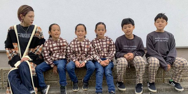 Intip Serunya Kakak Adik Kembar Dua dan Kembar 3 di Jepang