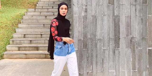 Tiru Fashion Style Si Nyentrik Tantri Namirah yuk!