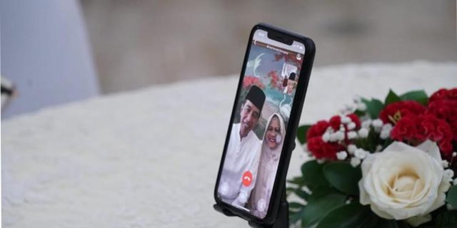 Potret Silaturahim Virtual Jokowi dan Wapres Ma'ruf di Hari Raya Idul Fitri