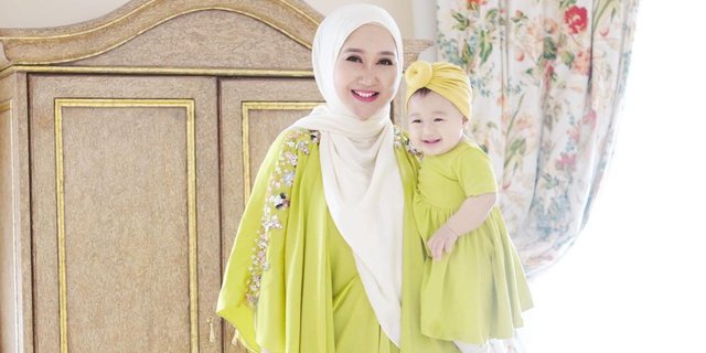 OOTD Matching Dian Pelangi & Baby Rumi