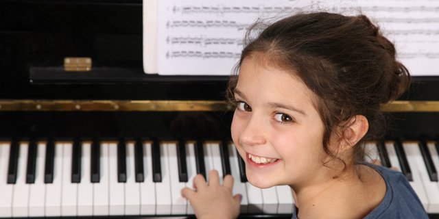 Kapan Saat yang Tepat Anak Belajar Instrumen Musik?
