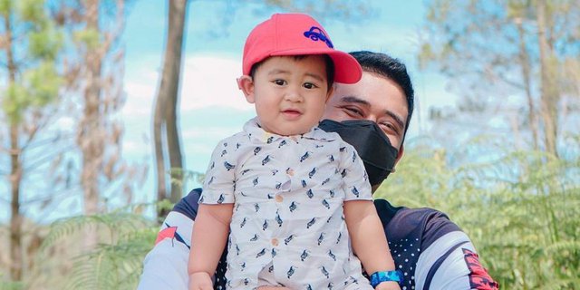 Bobby Nasution Unggah Foto Anak Keduanya, Warganet Super Gemas