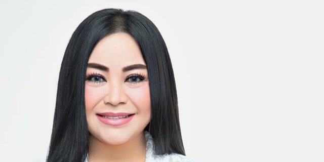 Makin Langsing Penampilan Anisa Bahar Bikin Pangling