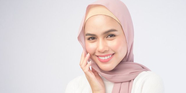 Memperkuat Rambut Hijabers dengan Minyak Jarak