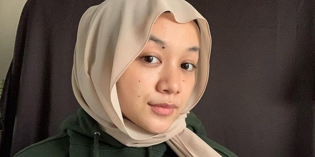 3 Tutorial Kerudung Pashmina untuk Ngampus 