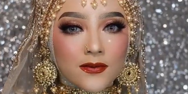 Hasil Makeup Ala India Bikin Warganet