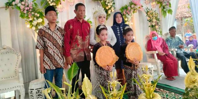 Viral! Pernikahan di Magetan Gagal Gegara Pengantin Pria Kabur, Mempelai Wanita Berdiri Sendiri di Pelaminan