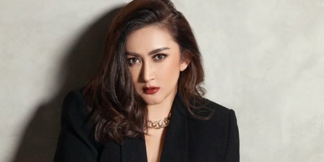 Nafa Urbach Ngaku Dilamar Banyak Pria Aneh