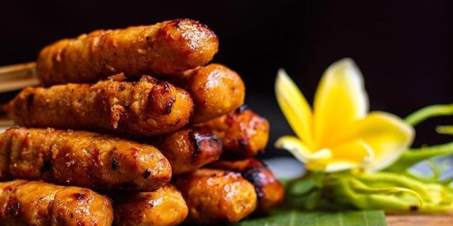 Pengin Makan Sate Lilit Ayam Khas Bali di Jakarta? Di Sini Tempatnya!
