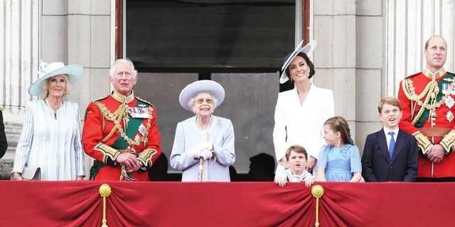 Foto Gemas Anak Pangeran William di Jubile Platinum Ratu Elizabeth II