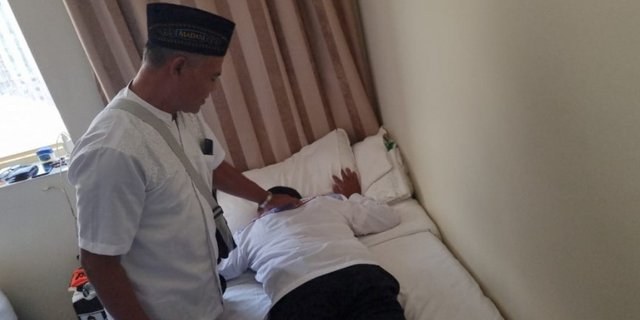 Cerita Tukang Pijat Terapi Naik Haji, Tunaikan Ibadah Sambil Beri Layanan Gratis untuk Jemaah