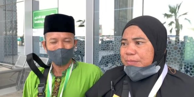 7 Tahun Kerja Kuli Bangunan di Malaysia, Tangis Mastura Pecah Saat Tiba di Madinah