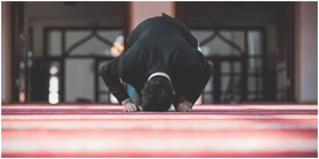 Sholat Istikharah Adalah Ikhtiar untuk Mohon Ditunjukan Pilihan Terbaik, Jawabannya Tak Selalu Andalkan Mimpi