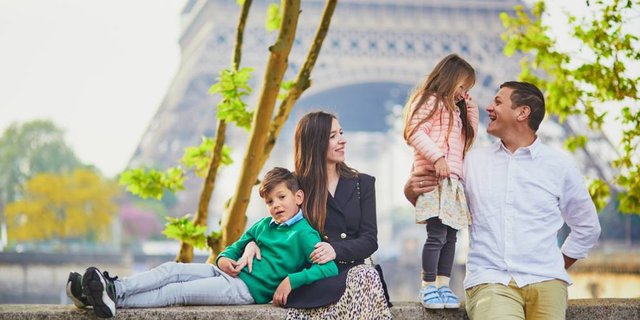 4 Pola Asuh Orangtua Prancis yang Bikin Anaknya Bersikap Baik