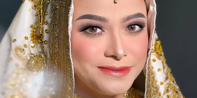 Makeup Artist Reveals the Importance of Makeup Test Before the Big Day