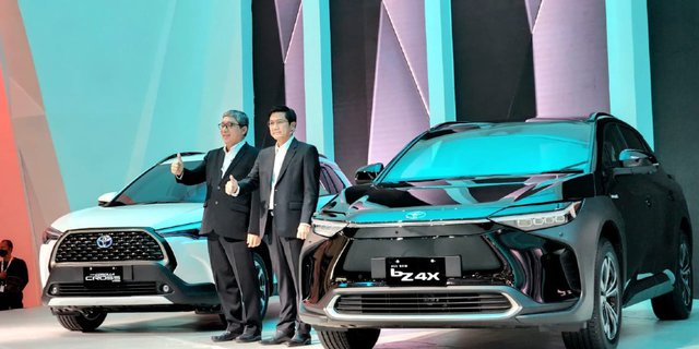Toyota Pamer 35 Unit Kendaraan di GIIAS 2022, Mobil Listrik bZ4X Jadi `Bintang`