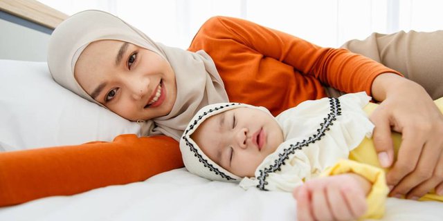 Catat Bunda, Teknik Terbaik Tidurkan Bayi yang Sedang Rewel