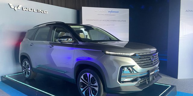 Complete Specifications of Wuling Almaz Hybrid, Check Here