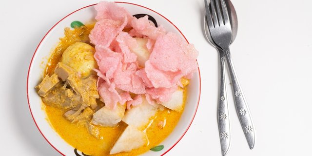 Sedapnya Juara, Rekomendasi Lontong Sayur di Jakarta Ini Wajib Dicicipi 