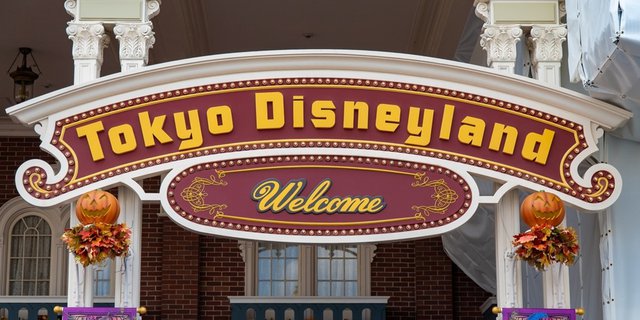 7 Tips Jitu Main di Tokyo Disneyland, Bisa Bebas Antrean!