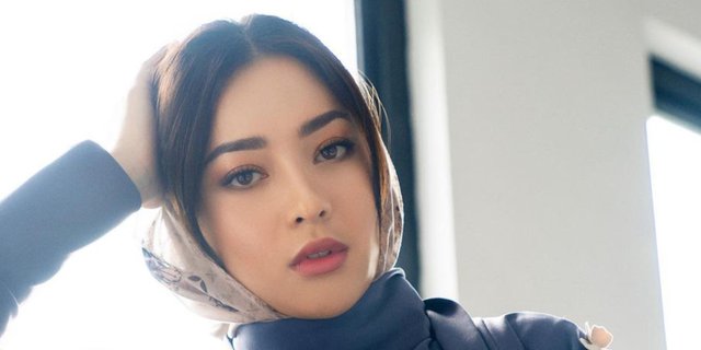 Nikita Willy's Stunning Makeup, Makes Your Eyes Unwilling to Look Away