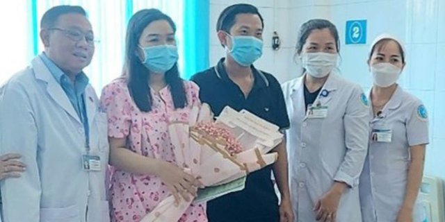 8 Years of Waiting, Happy Woman Finally Pregnant, Immediately Triplets